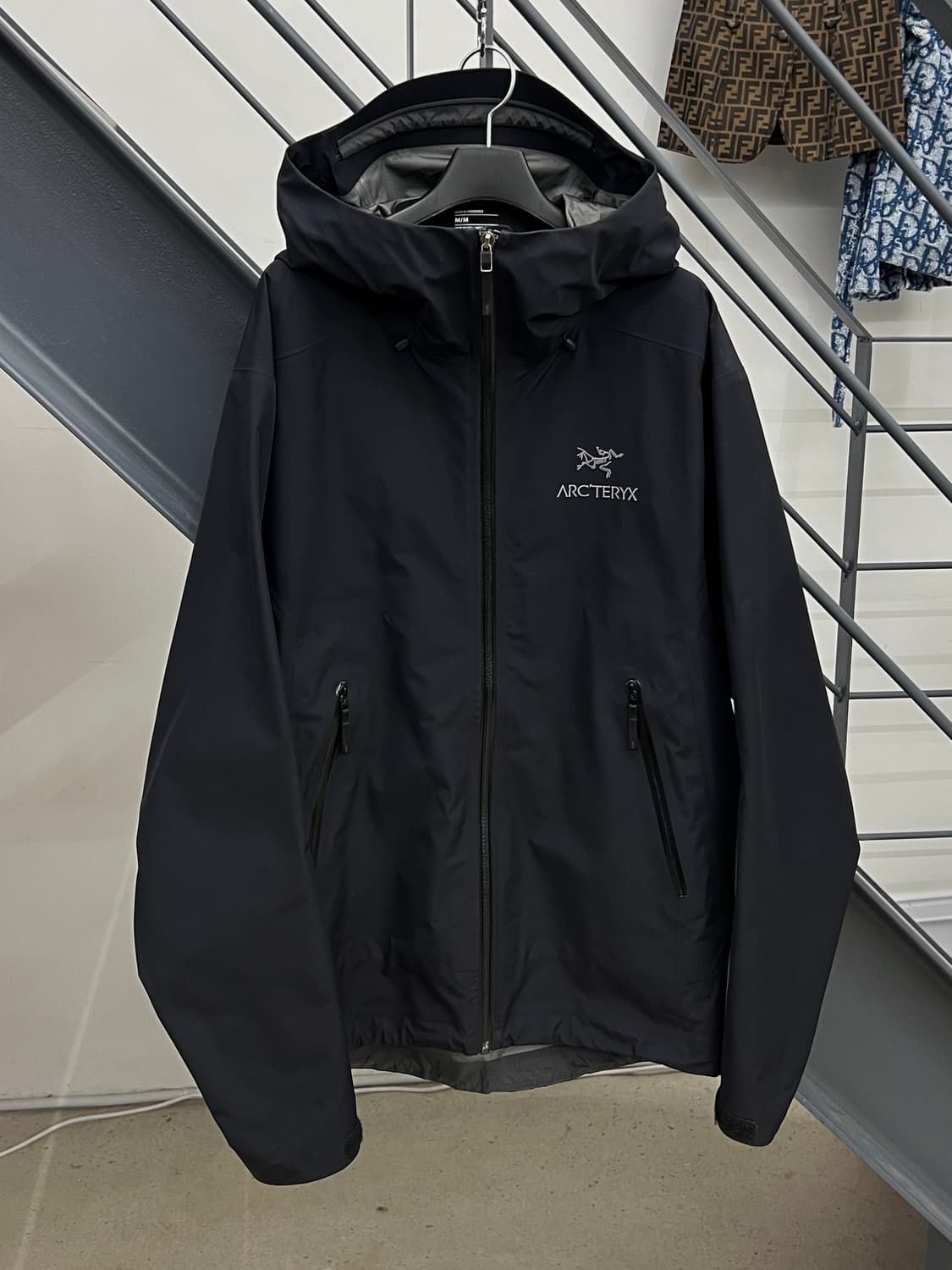 아크테릭스 23SS 베타 LT 고어텍스 자켓 상품이미지2