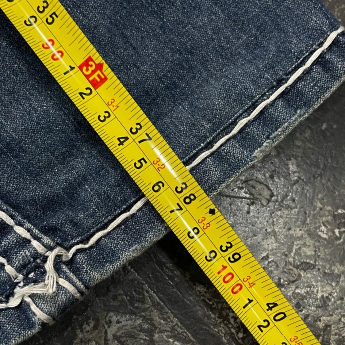 32 트루릴리젼 조이 수퍼 티 부츠컷 데님팬츠 상품이미지9