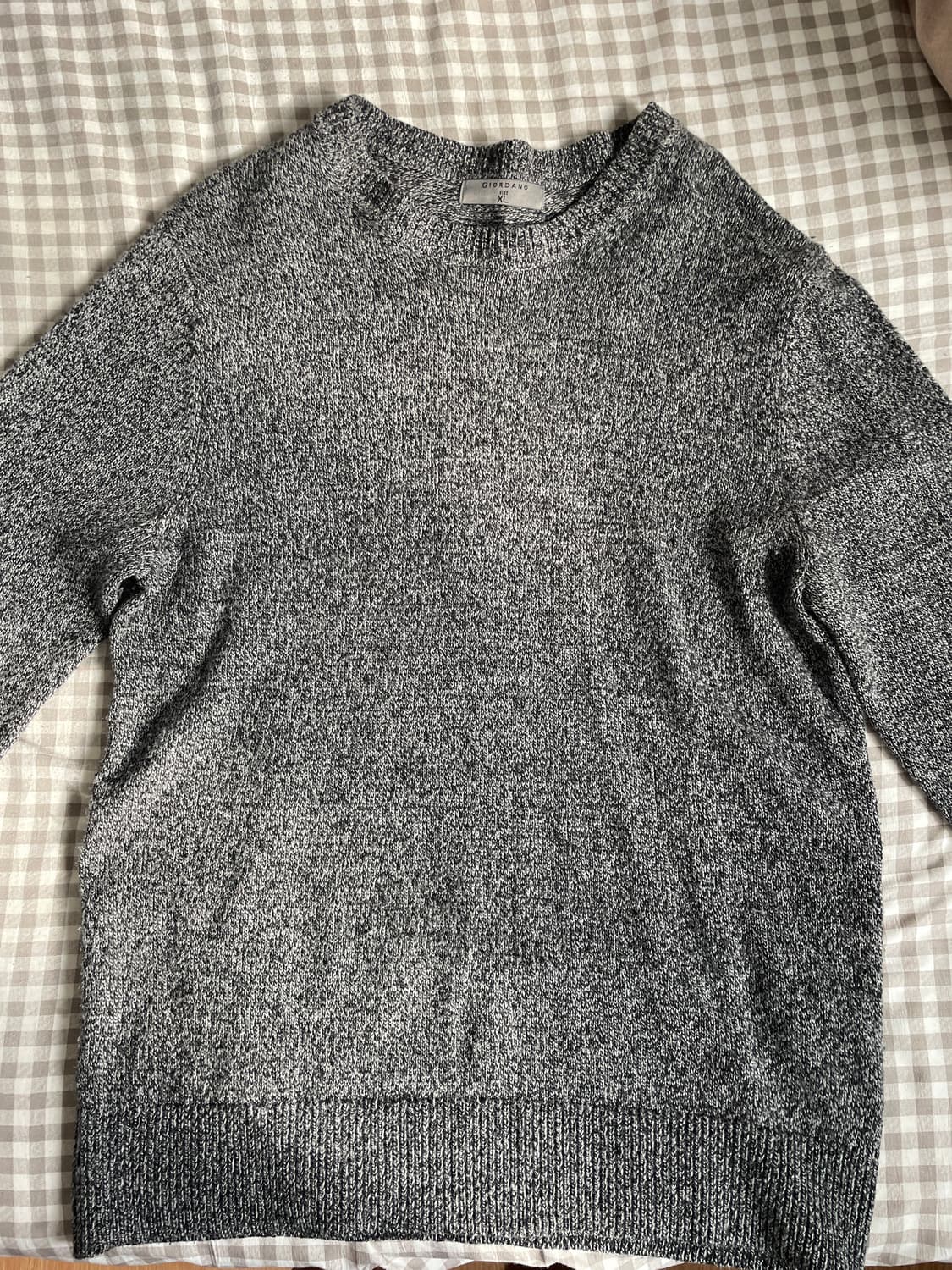 지오다노 라운드넥 니트 상품이미지1