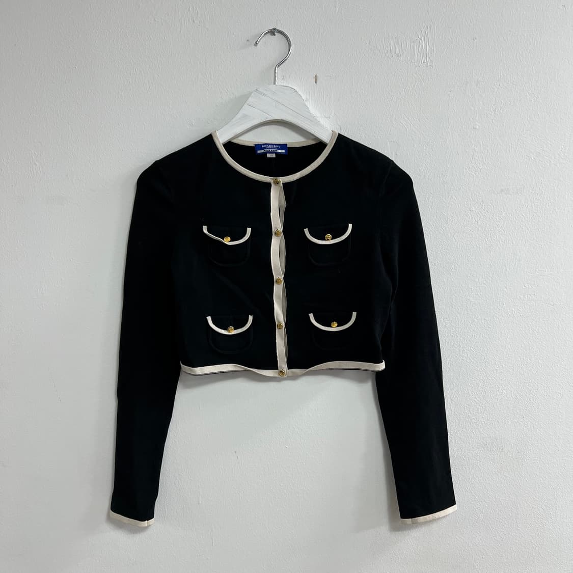 Burberry 버버리 크롭 금장 가디건 상품이미지1
