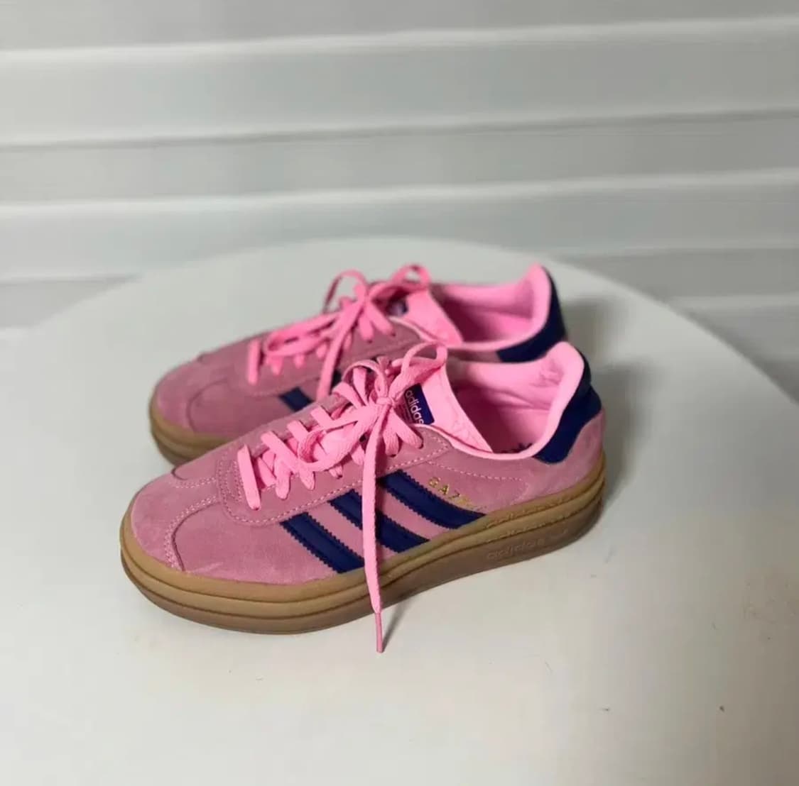 실착1회) 아디다스 가젤 볼드 225 핑크 글로우 상품이미지3