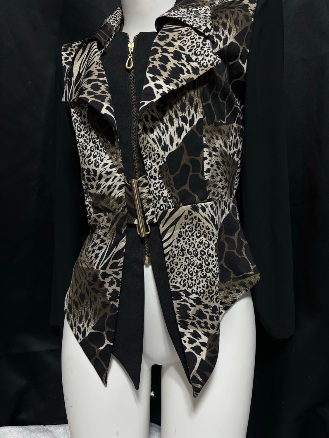 “Unknown” 00’s Design Leopard Detail 상품이미지2