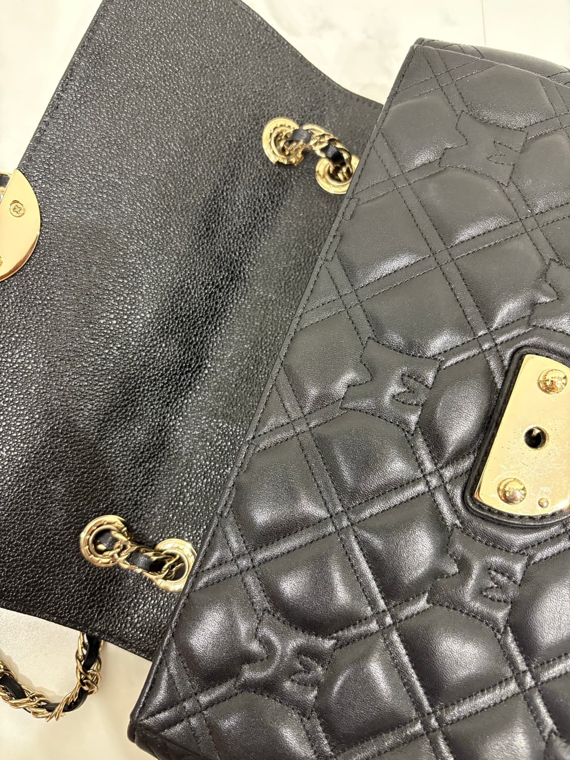 metrocity 크로스겸숄더퀄팅체인백(M31MQ364Z) 상품이미지5