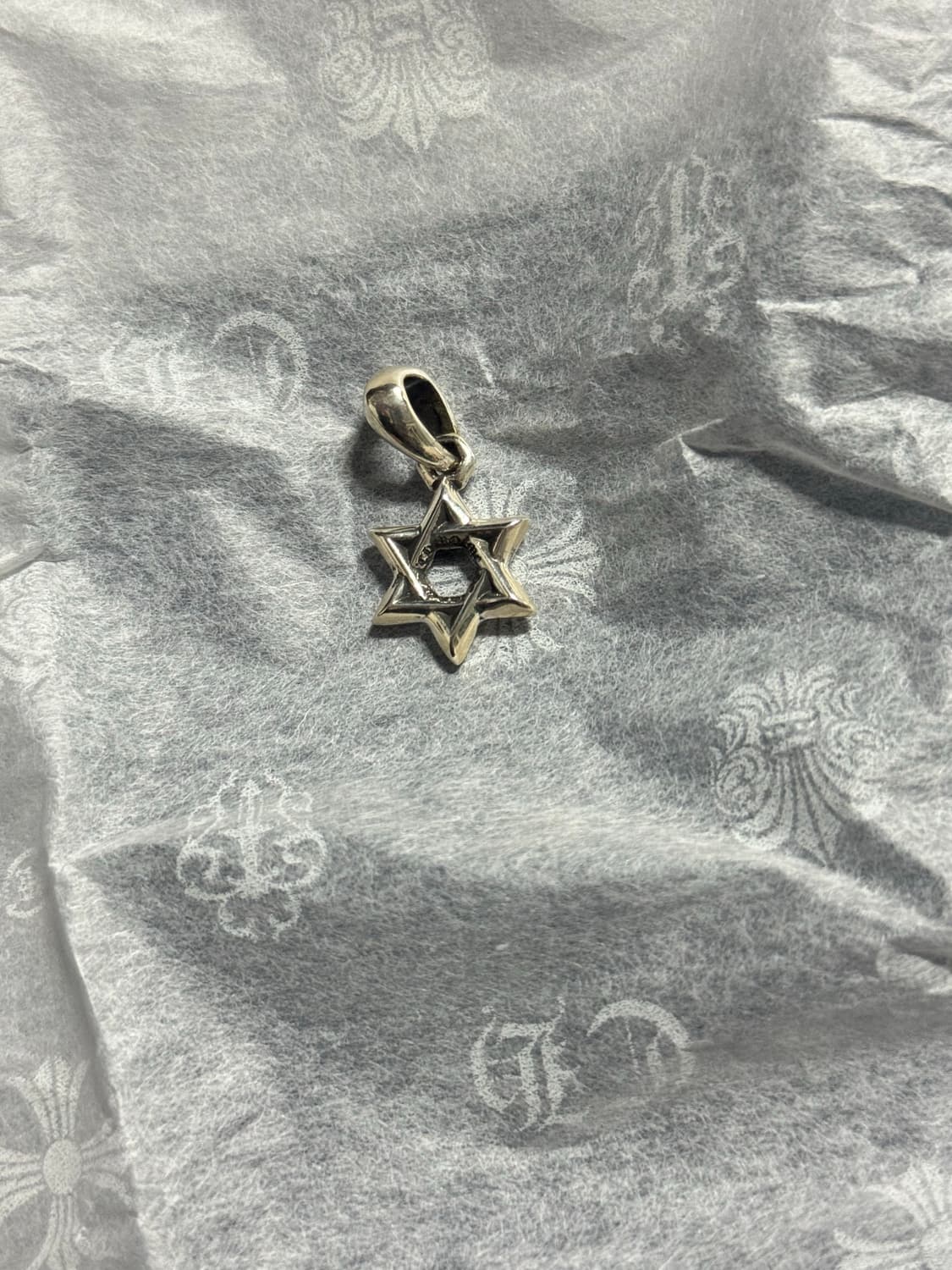 크롬하츠 스타 오브 데이비드 참 팬던트 상품이미지1