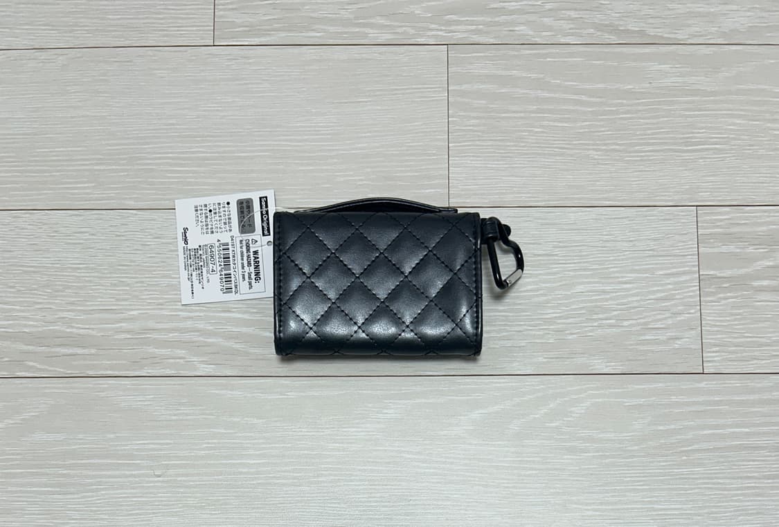 키티 퀼팅 지갑 블랙 상품이미지2