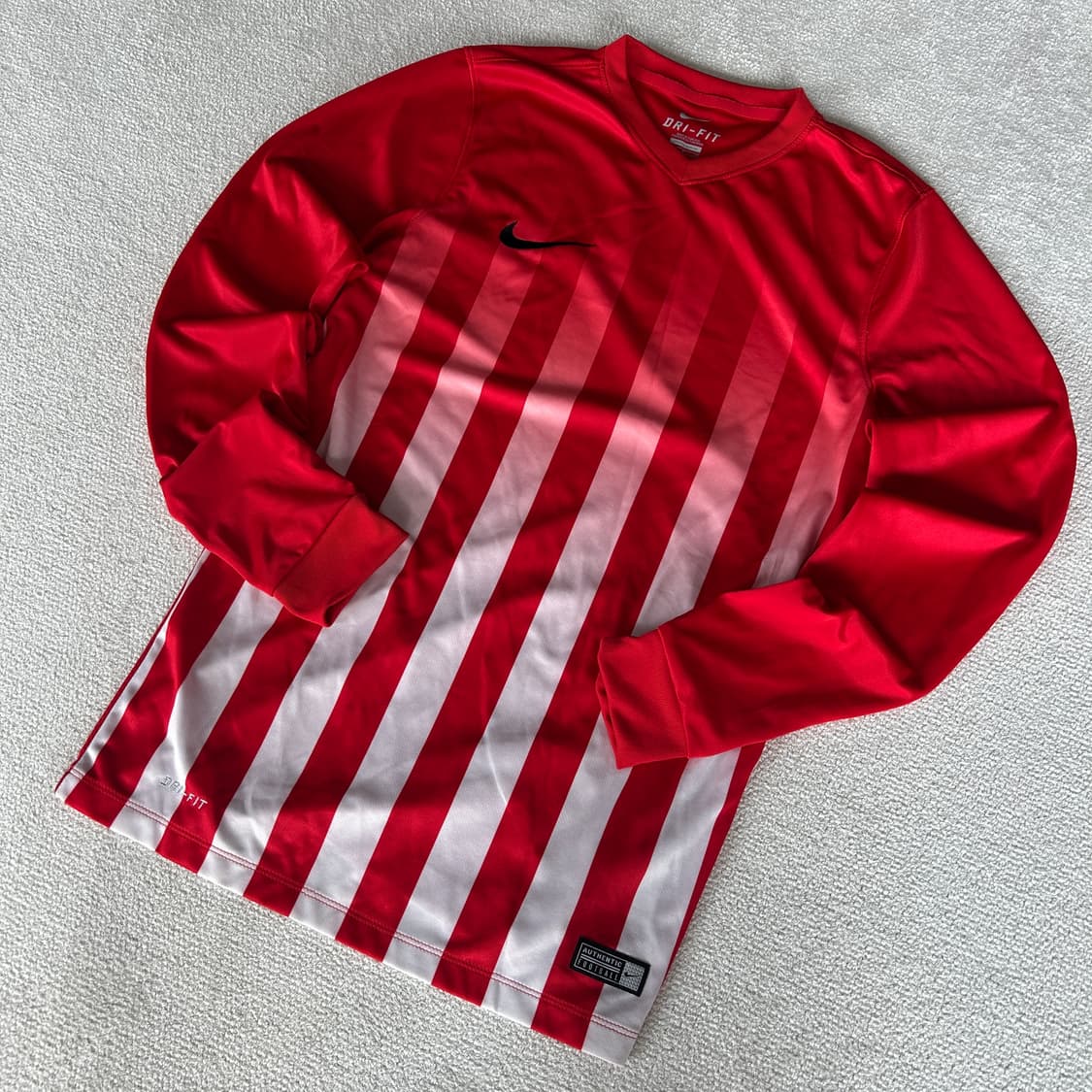 나이키 스트라이프 레드 s 상품이미지1