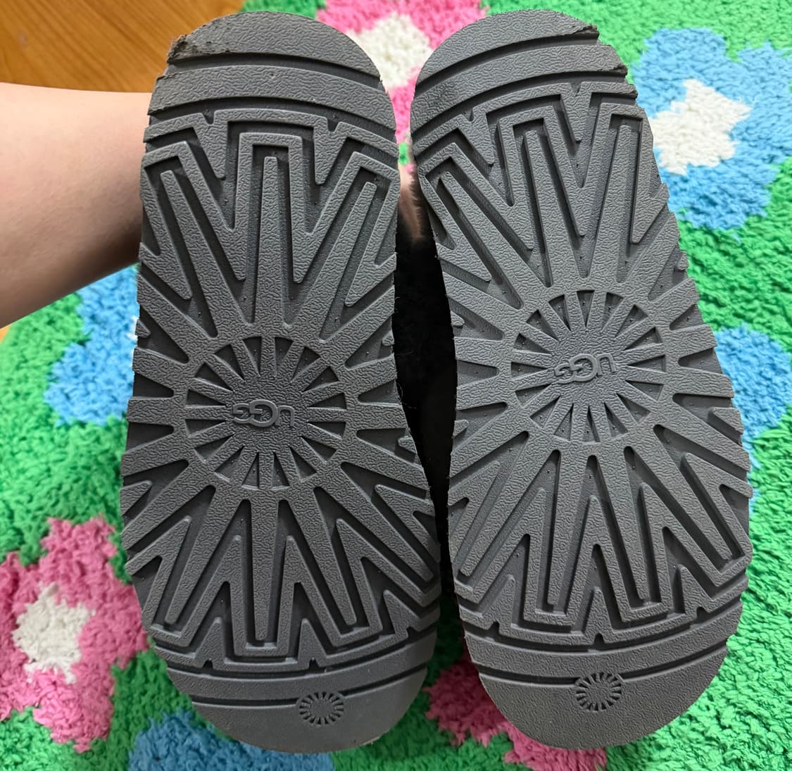 (3회착용) 정품 UGG어그 슬리퍼 240~245 7사이즈 상품이미지10