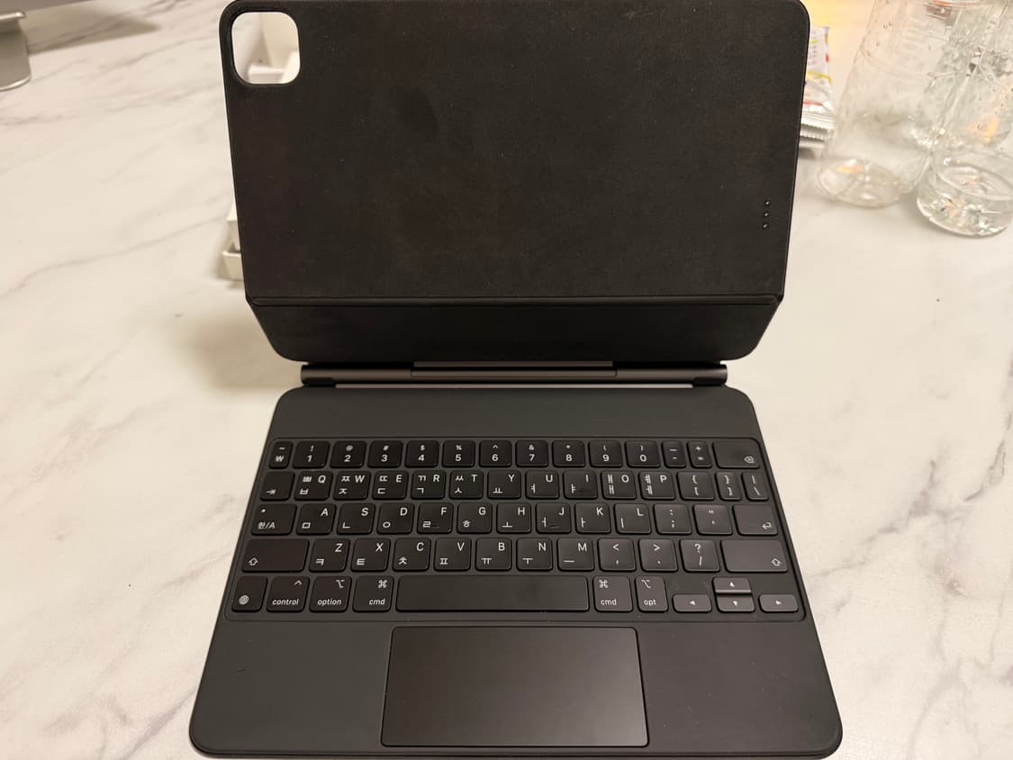 애플 정품 매직키보드 11인치 상품이미지1