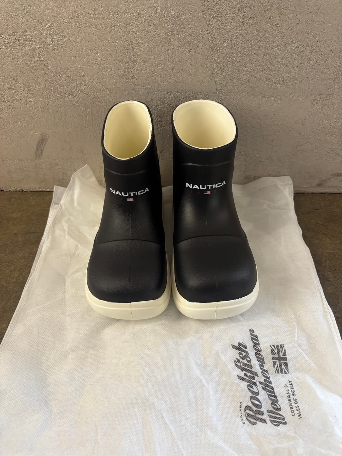 락피쉬 레더웨어 x 나우티카 블랙 숏 레인부츠 235 상품이미지2