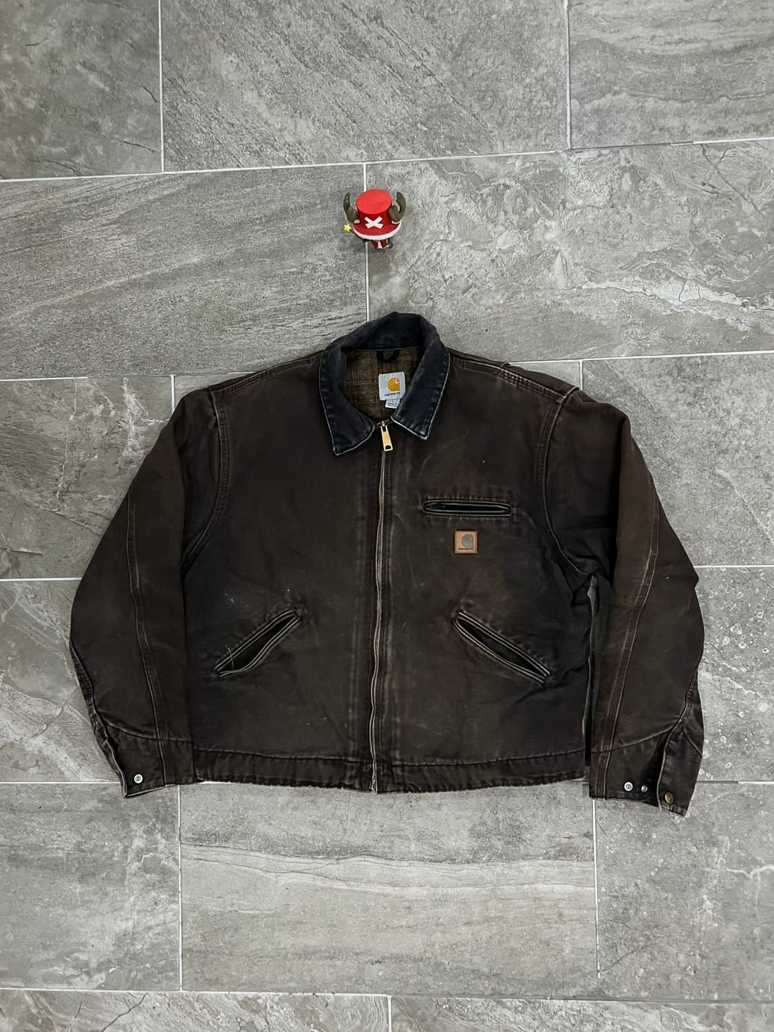 ( L) 칼하트 디트로이트 자켓 J97 DKB 다크브라운 상품이미지1