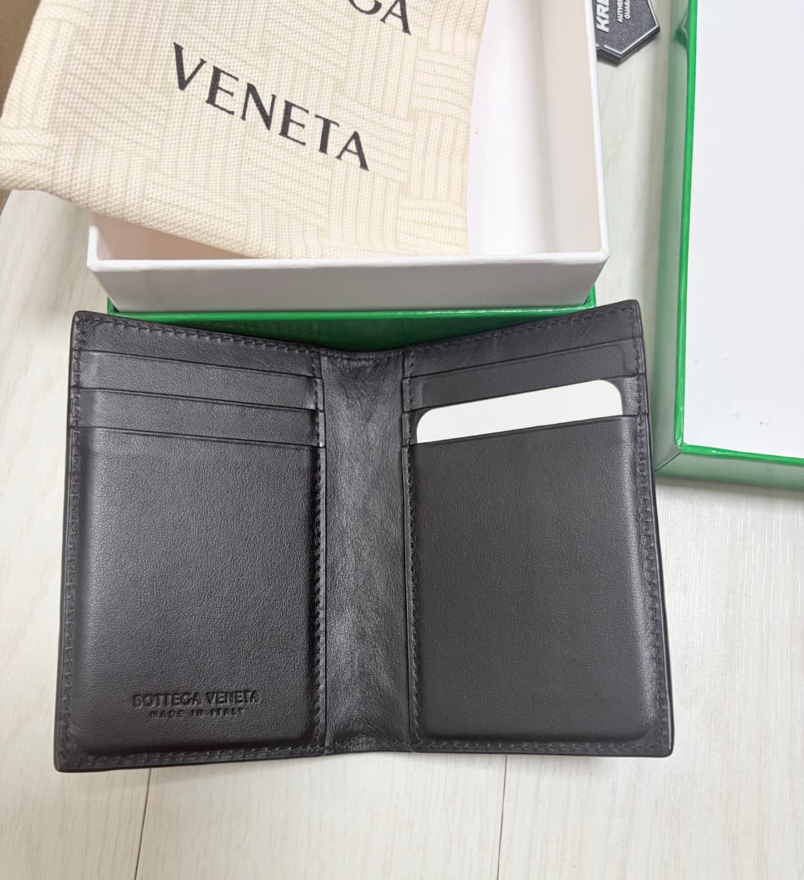 보테가 지갑 상품이미지4