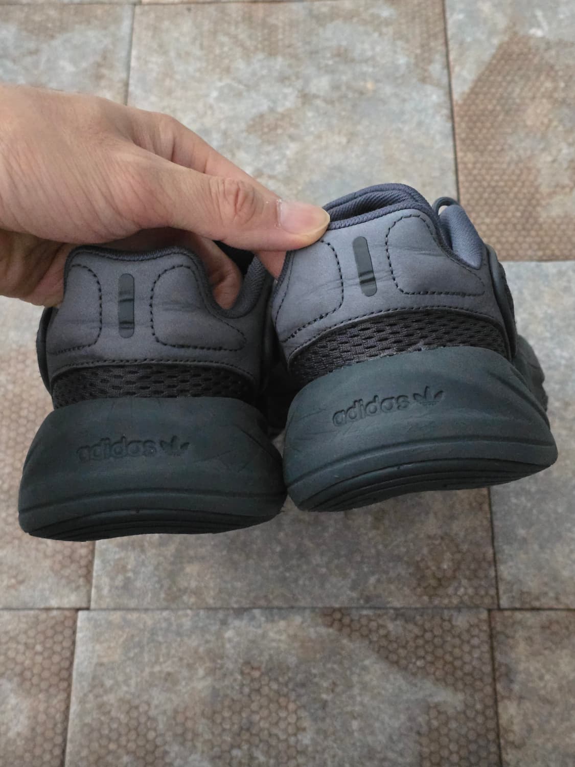 (240)아디다스 오젤리아 그레이 블랙 상품이미지8