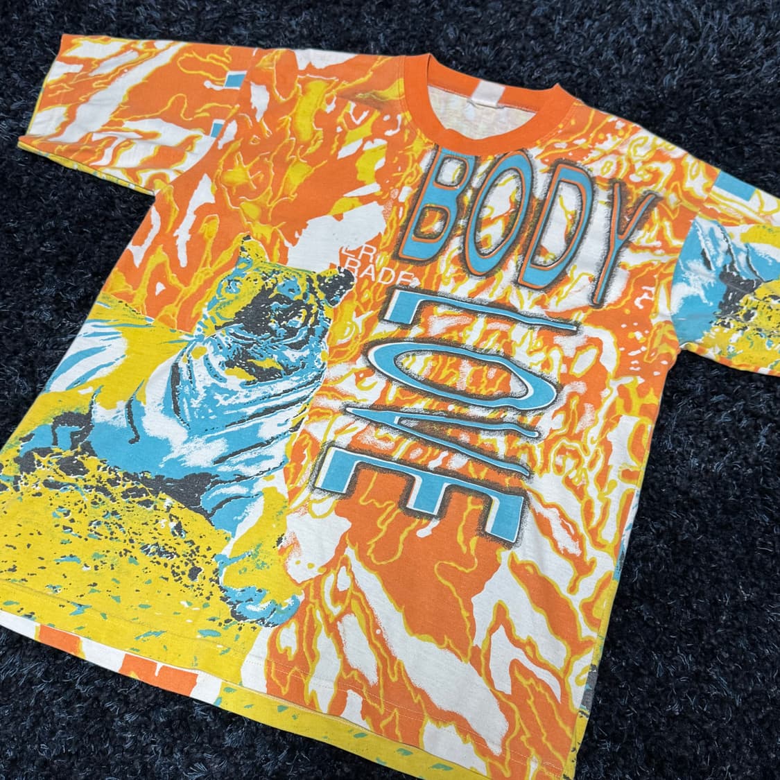 00’s tiger body love t-shirt 상품이미지1