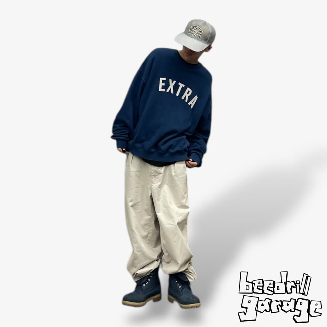 엑스트라오디너리 아플리케 맨투맨 스웻셔츠 상품이미지1