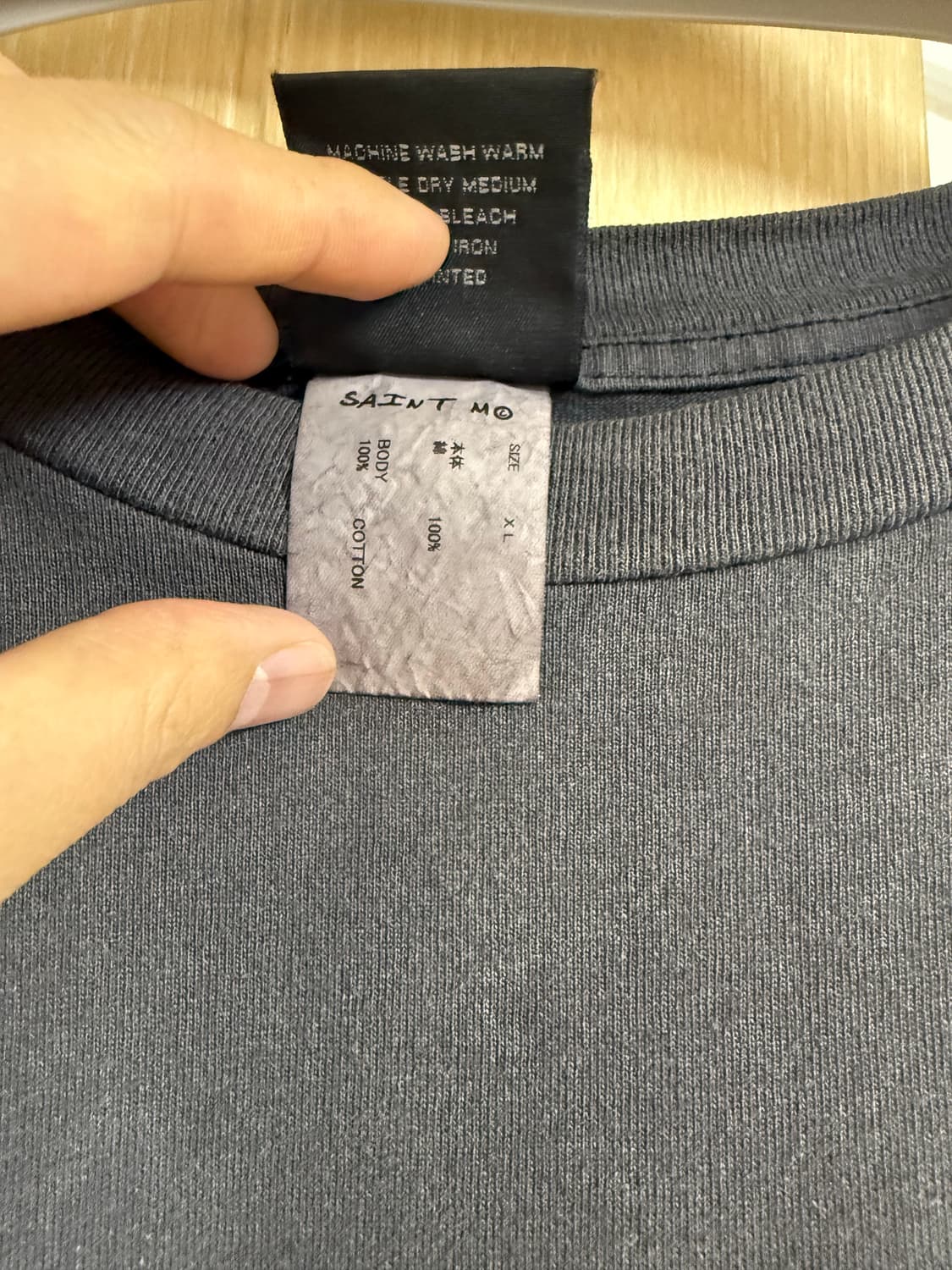 세인트마이클 saint 2회 착용 팝니다.사이즈교환L또는 판매 상품이미지3