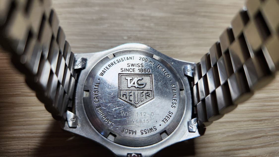 태그호이어 프로페셔널 2000 쿼츠 (블랙) 상품이미지3