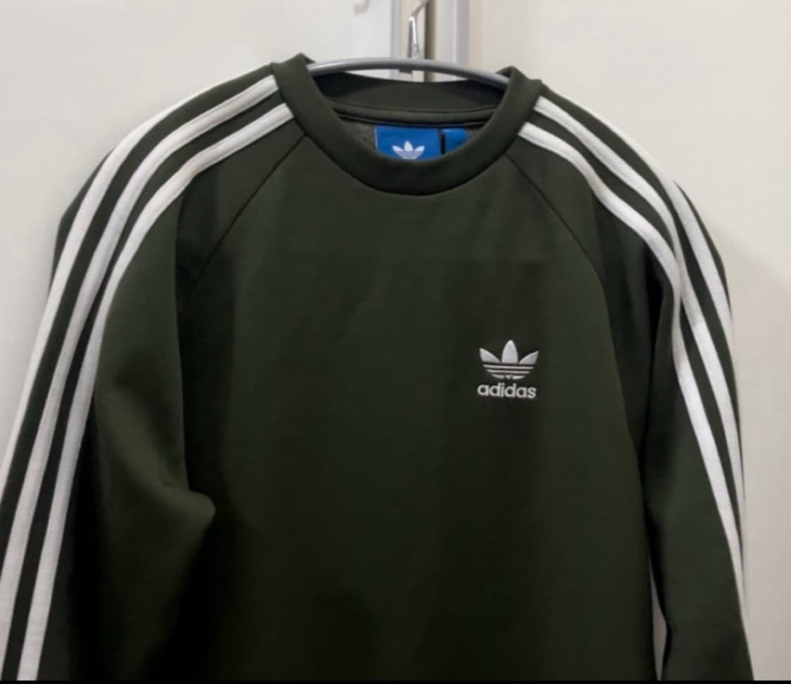 아디다사 맨투맨 상품이미지1