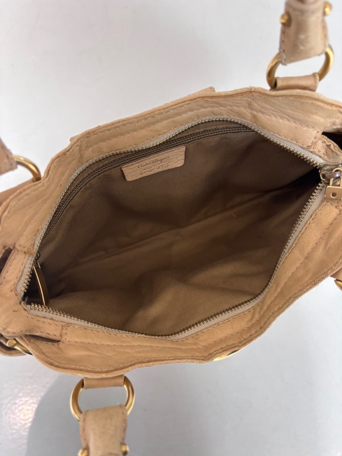 Vintage Ferragamo Bag 상품이미지8