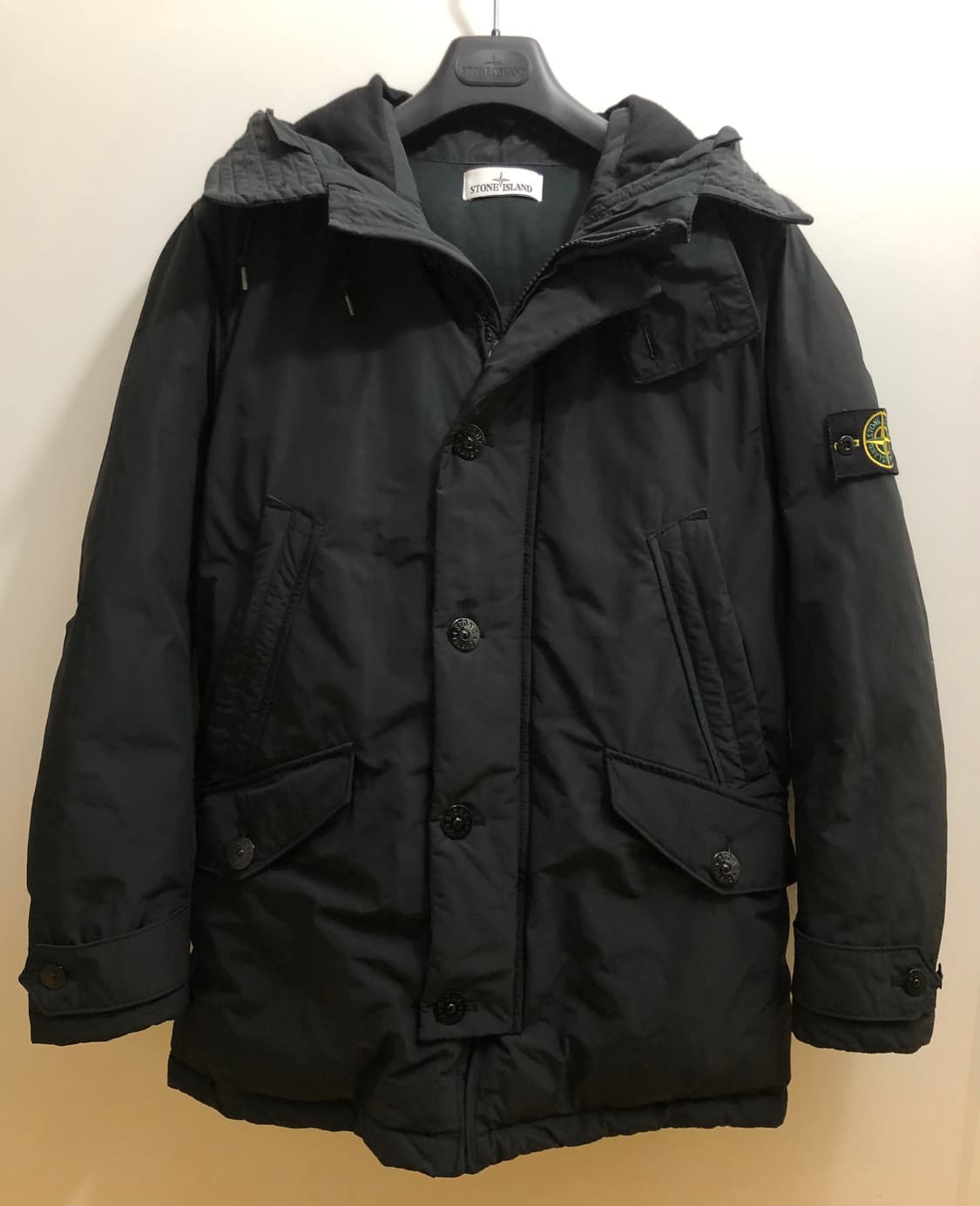 스톤아일랜드 코요테 퍼 덕다운 마이크로 랩스 롱패딩 블랙 상품이미지2