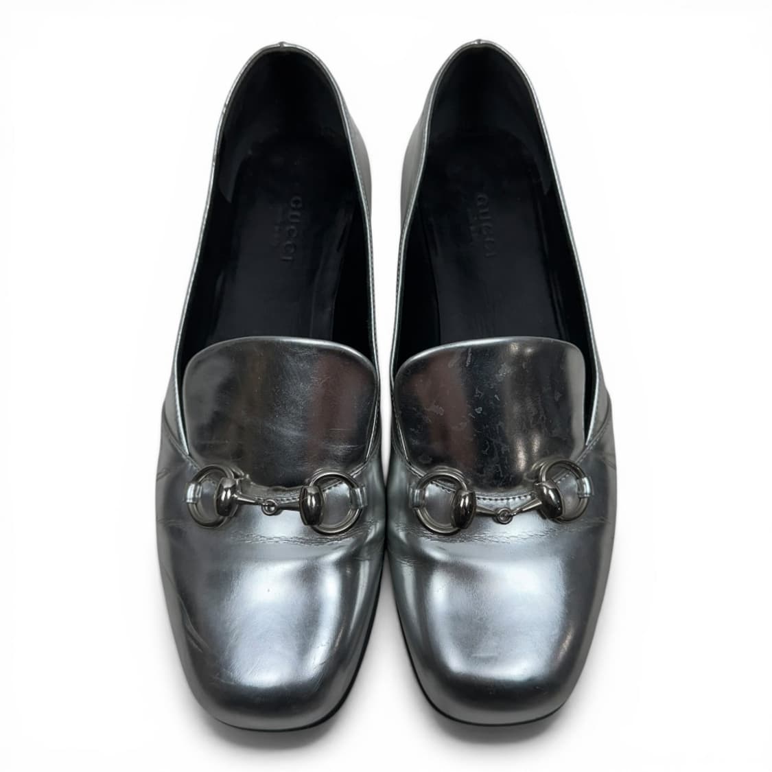 (37) 구찌 우먼스 메탈릭 실버 로퍼 상품이미지1