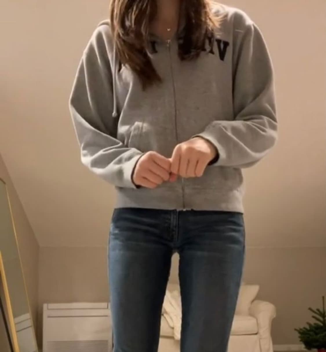 패블러스아카이브 우먼즈 엠보로고 크롭 후드집업 멜란그레이 상품이미지1