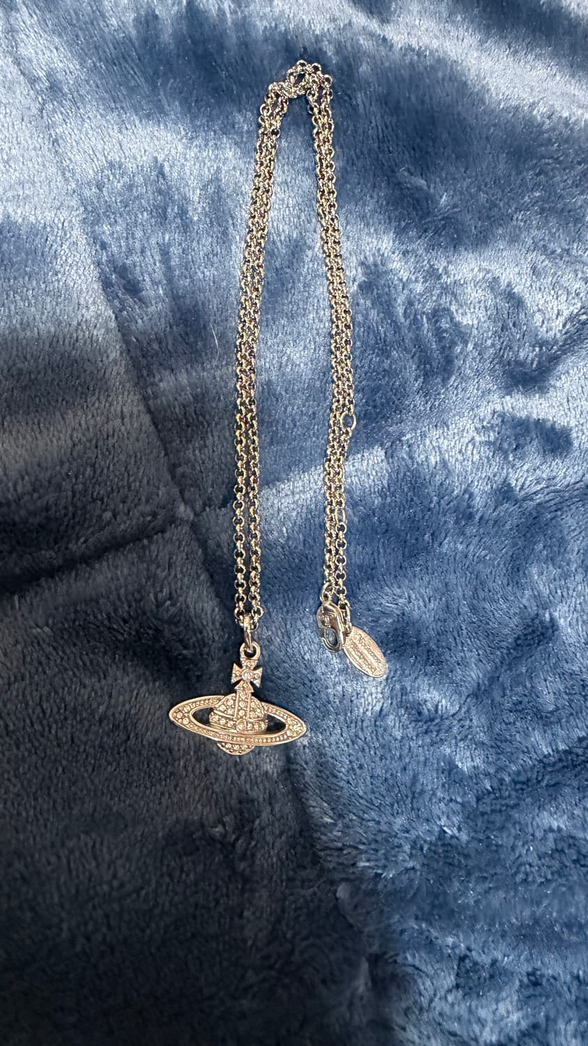 비비안 웨스트우드 미니 바스 릴리프 펜던트 실버 상품이미지1