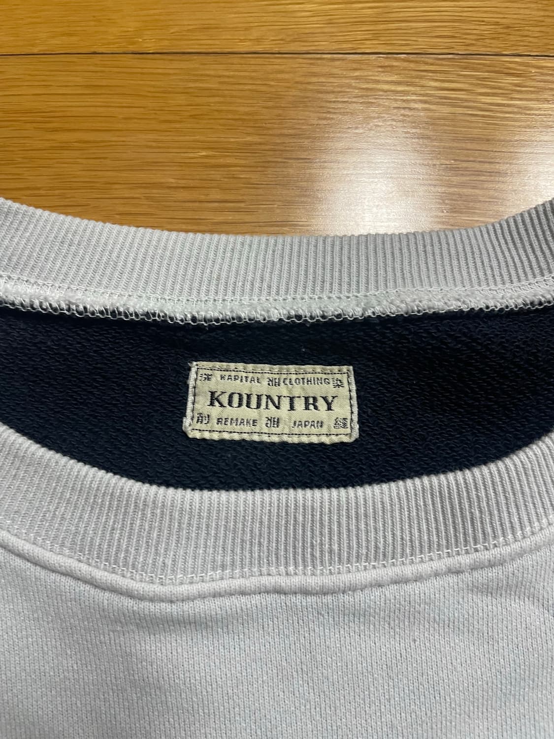 캐피탈 본 맨투맨 상품이미지3