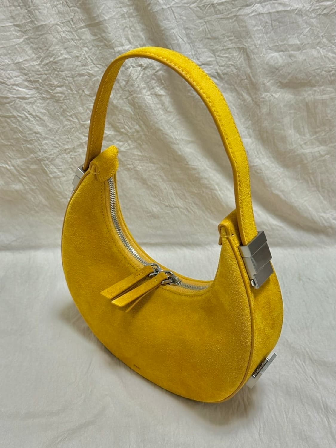 오소이 토니 미니 스웨이드 머드타드 색상 상품이미지2