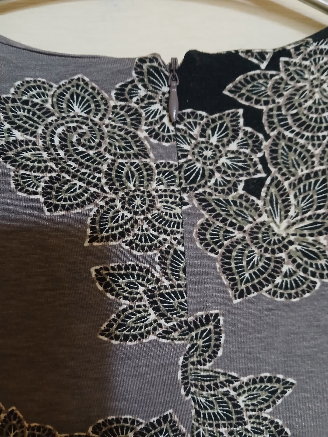 최연옥 플라워 프린팅 비즈 루즈핏 롱 티셔츠 고급 튜닉 블라우스 백화점 상품이미지5