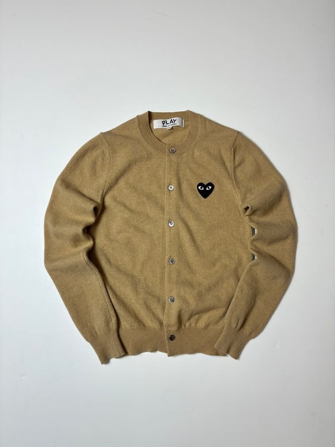 꼼데가르송 우먼스 하트 로고 니트 가디건 PN8209 상품이미지1