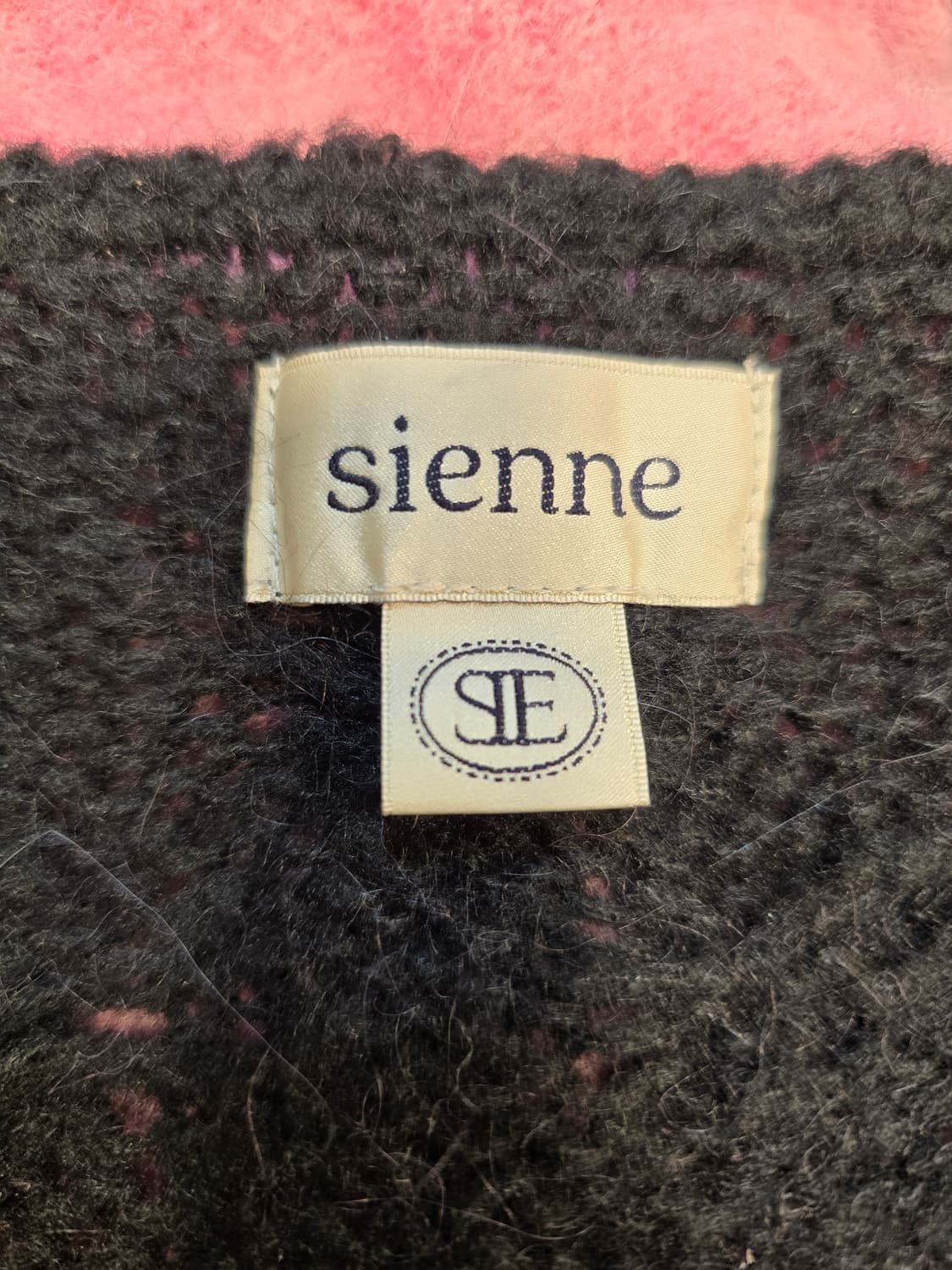 시엔느 캐롤라인 울 가디건 블랙 55~66 상품이미지8