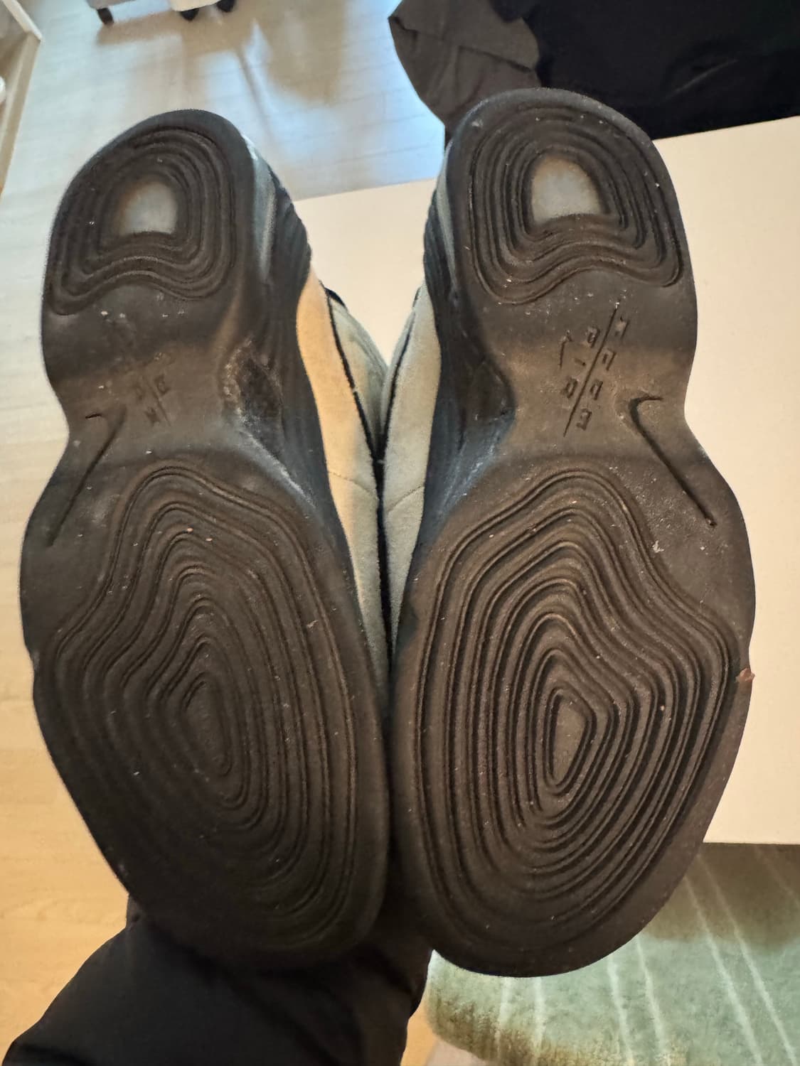 (265) 나이키x스투시 에어페니2  상품이미지2