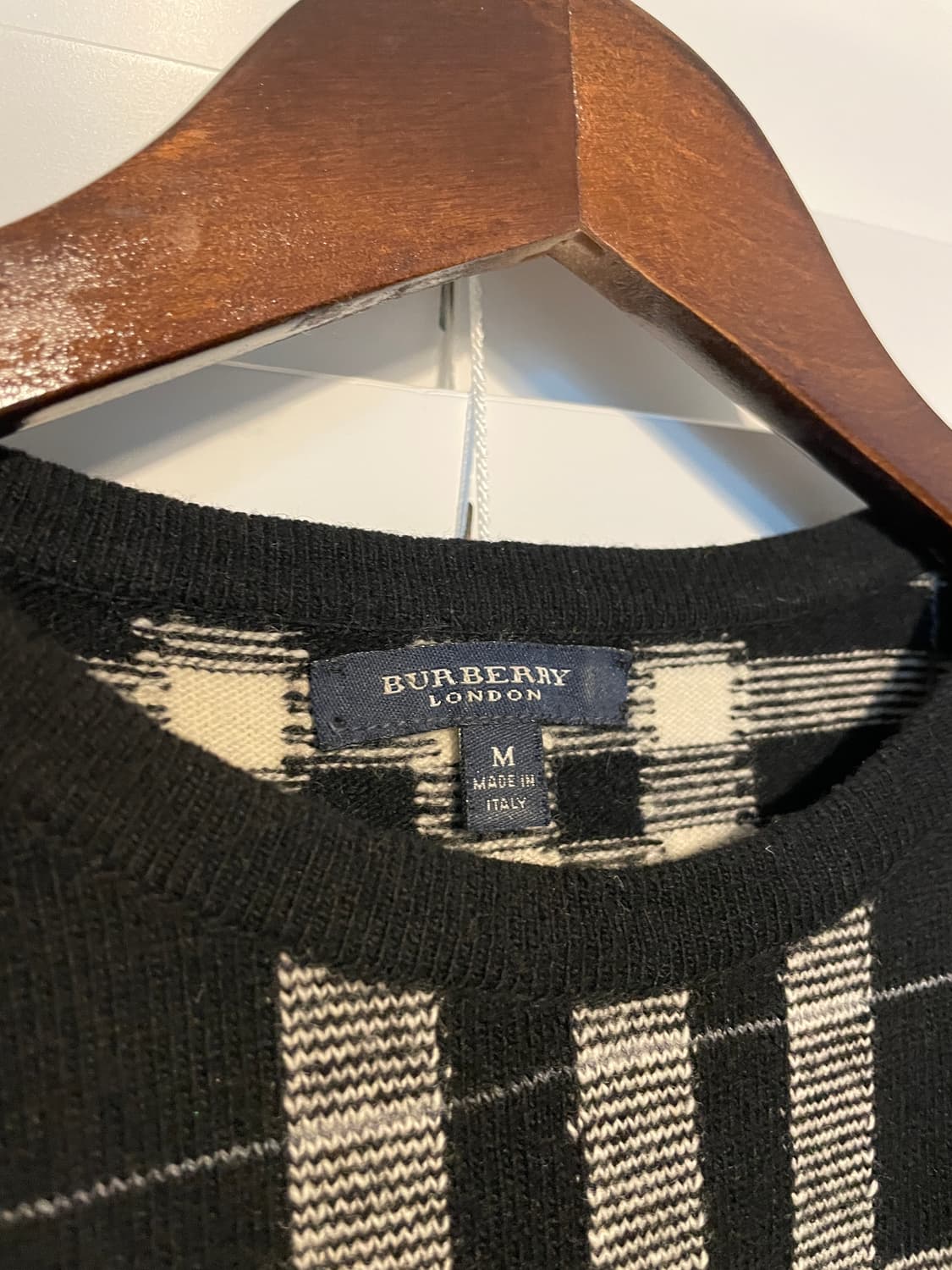 버버리 블랙 노바체크 니트 상품이미지6