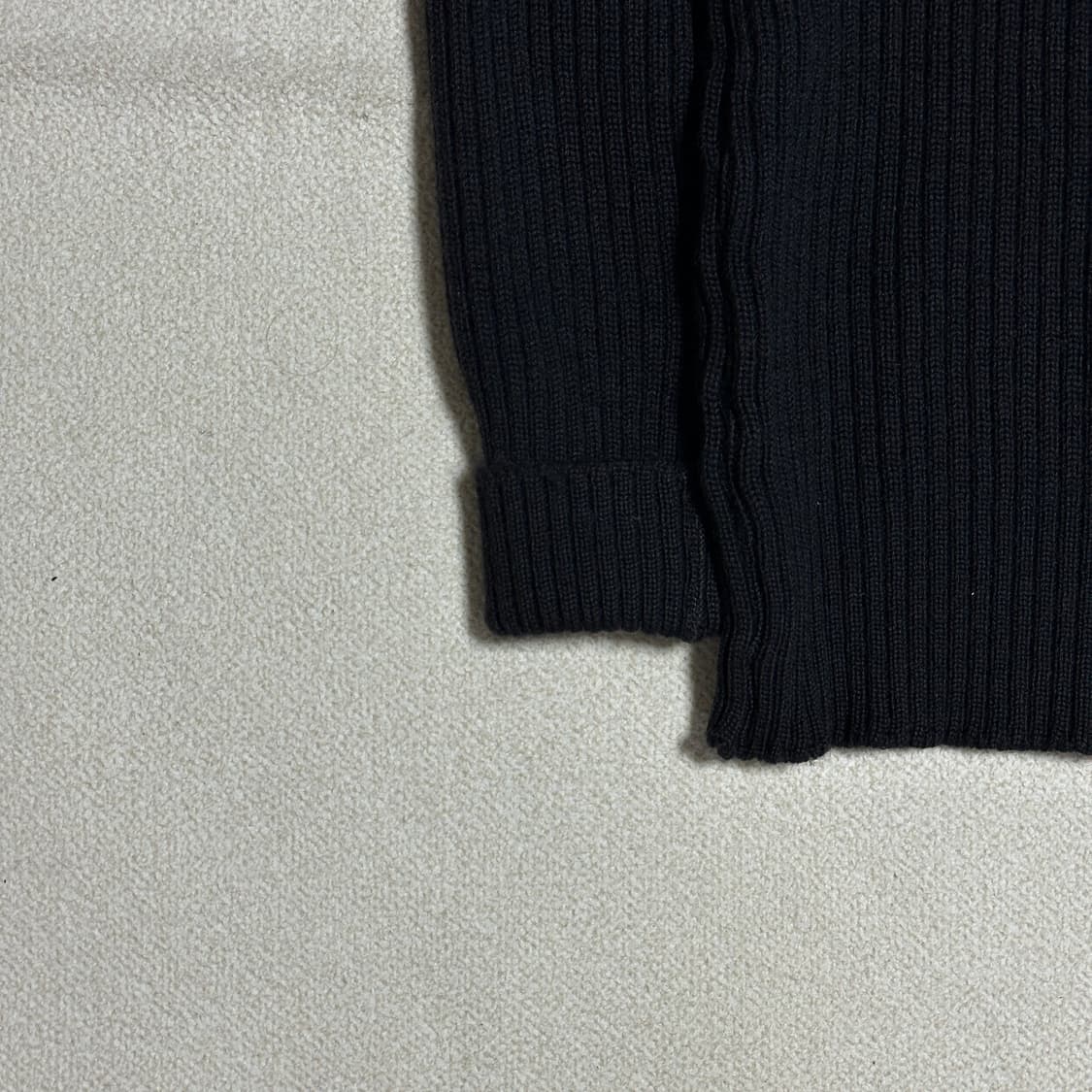 WOOLLY PULLY 울 브이넥 스웨터 상품이미지4