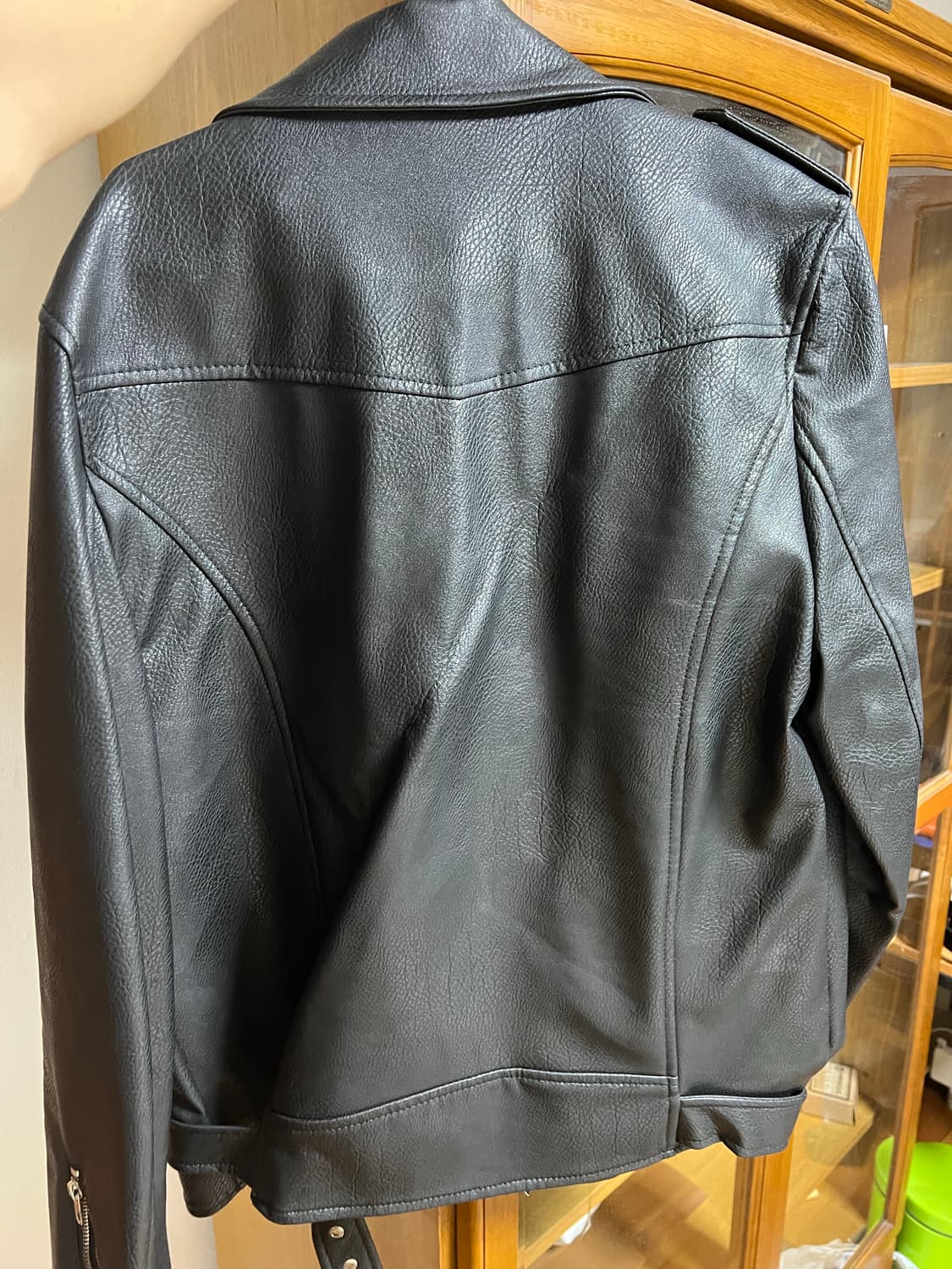 DRESS VOLUME 블랙 레더 라이더 자켓 상품이미지4