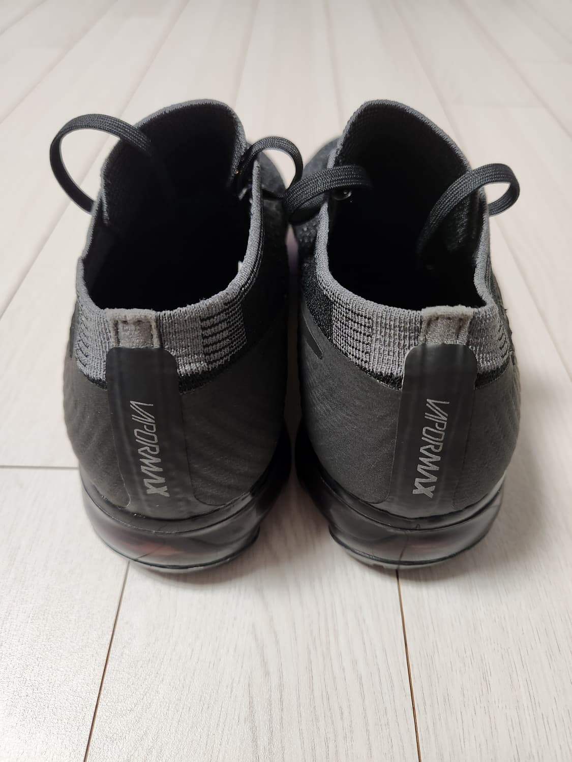 나이키 운동화 에어 베이퍼맥스 플라이니트 블랙 사이즈250

새거처럼 깨 상품이미지5