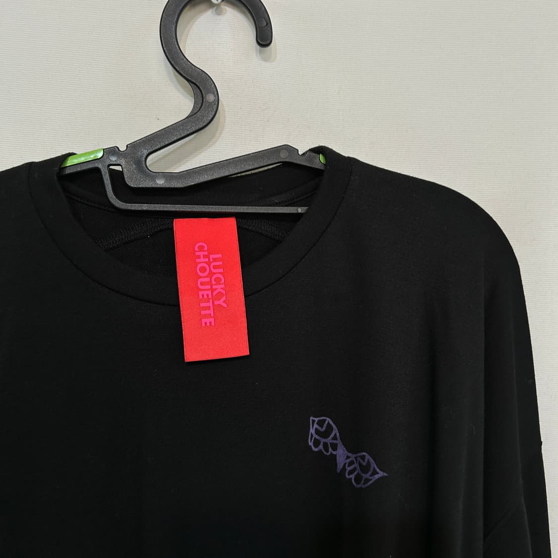 럭키슈에뜨 여성 맨투맨 55 블랙 상품이미지2