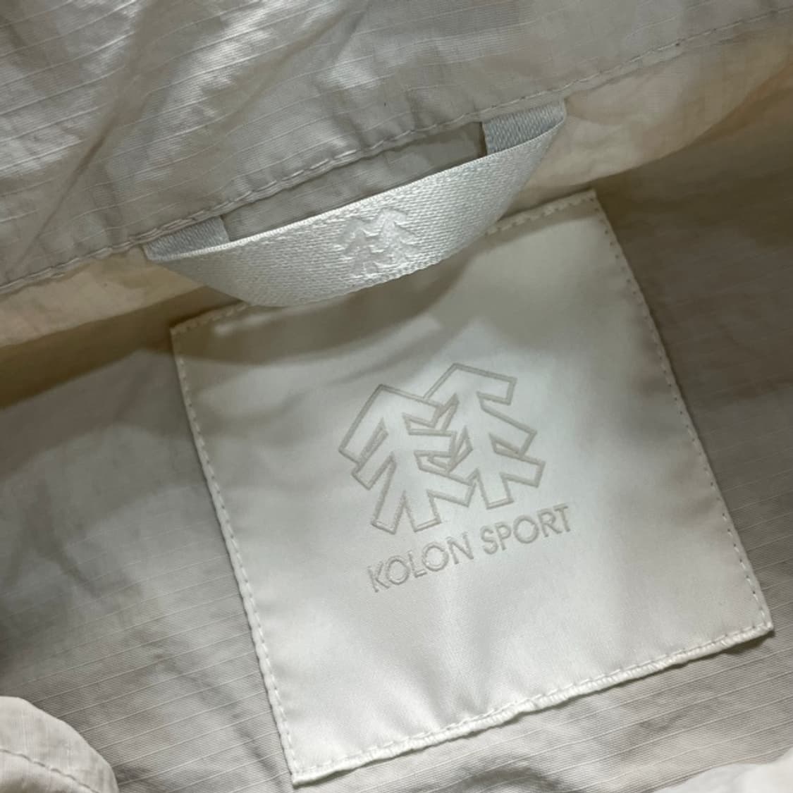 100 코오롱스포츠 경량 바람막이 상품이미지3