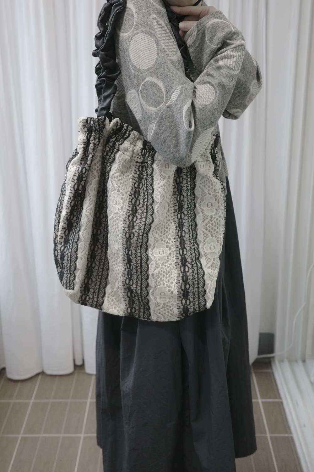 Lace hand shirring bag 상품이미지3