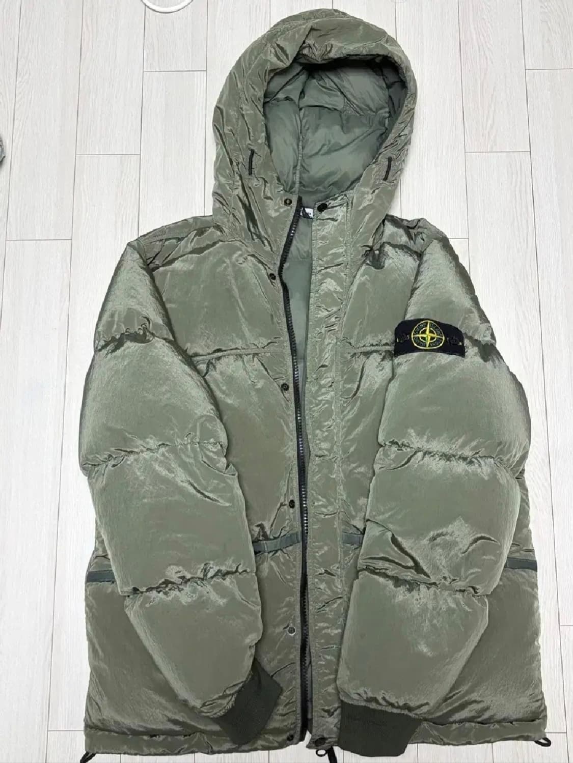 스톤아일랜드 21FW 나일론 메탈 다운 패딩 상품이미지1