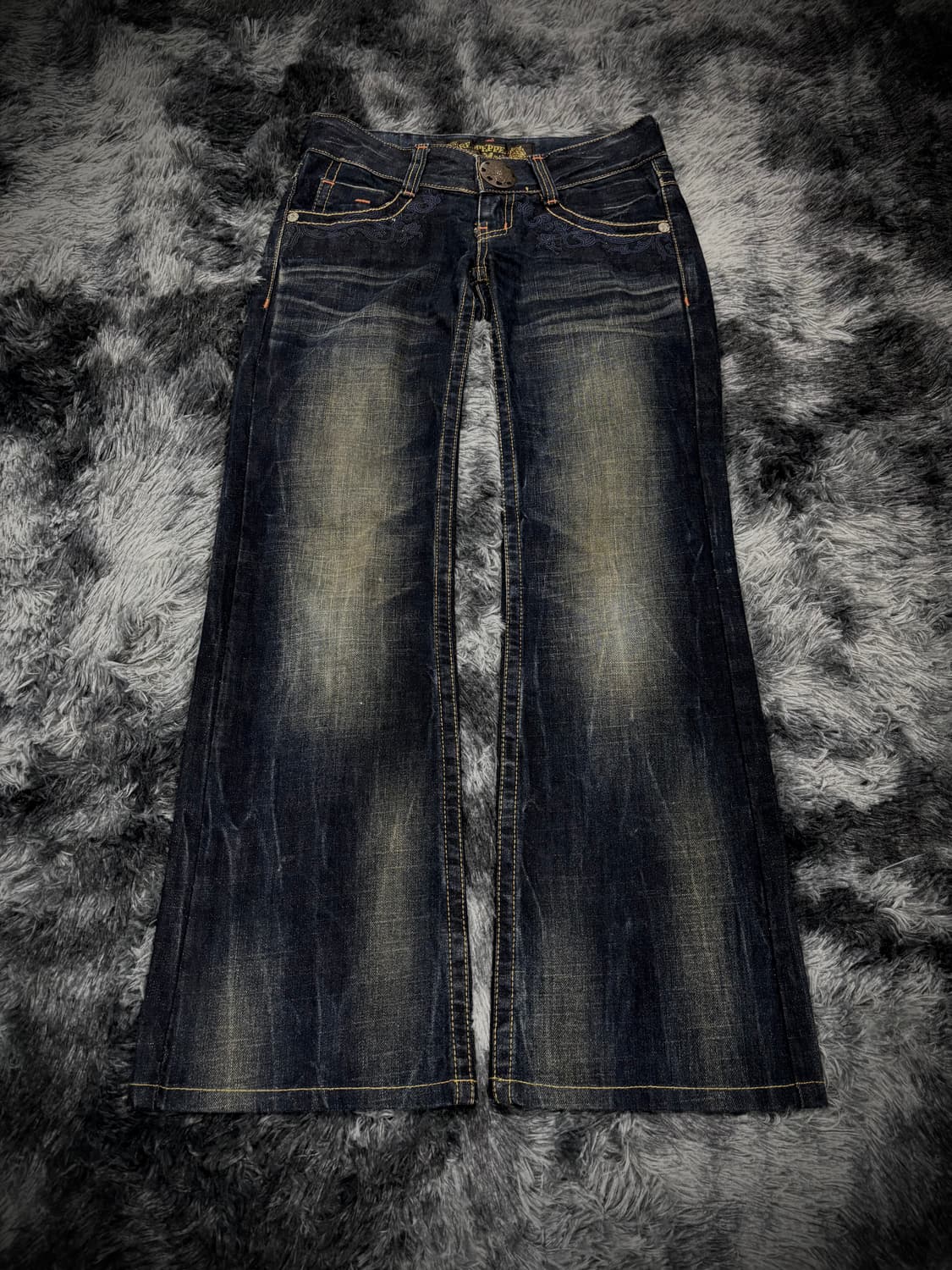 Red Pepper 스크립트 자수 워싱 부츠컷 데님팬츠 상품이미지2