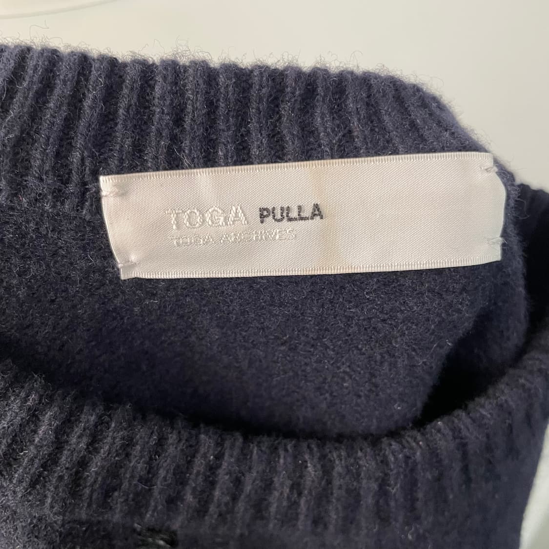 토가 풀라 디테일 니트 상품이미지8