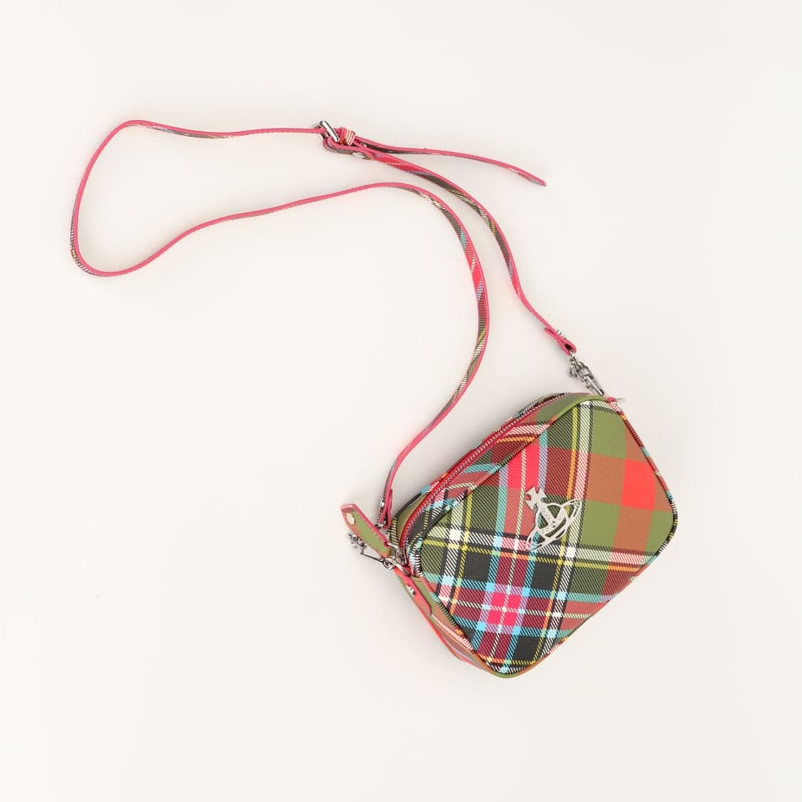 [정품/신품] 비비안웨스트우드 체크 타탄 안나 카메라백 상품이미지5