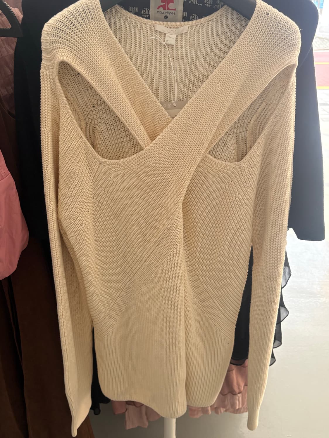 코스 디테일 니트 상품이미지1