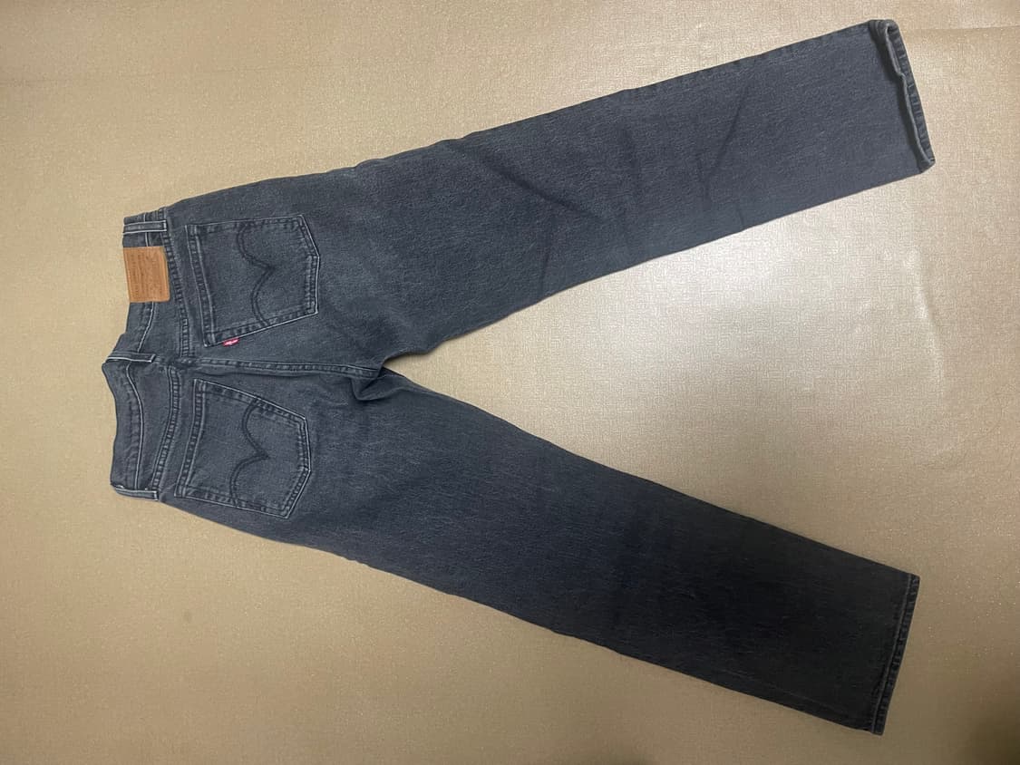 리바이스 여성 흑청데님팬츠 상품이미지2