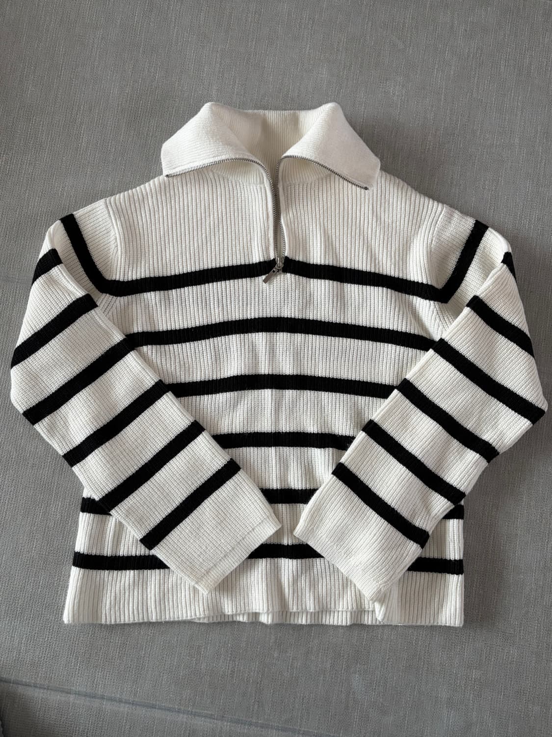 미쏘 스트라이프 카라 반집업 니트 상품이미지2