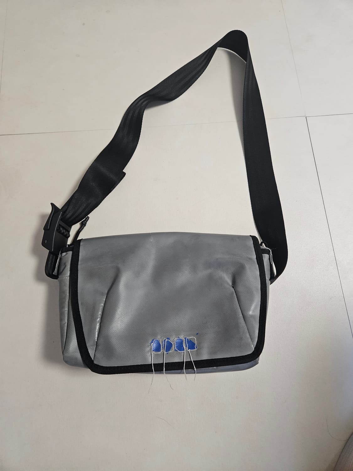 아더에러 트레이스 애드모어 크로스백 메신저백 가방 상품이미지2