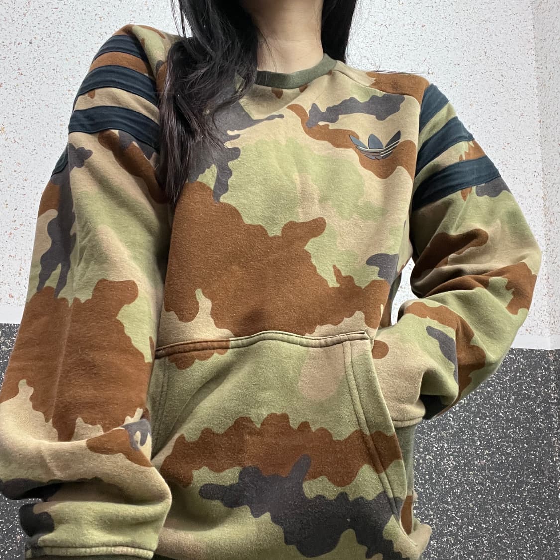 아디다스 파이어버드 카모 맨투맨 상품이미지3