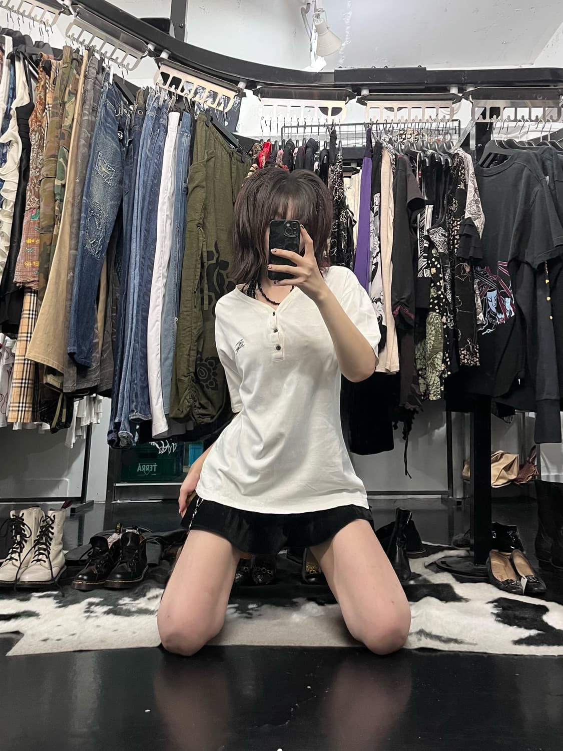 버버리 V넥 자수 반팔 상품이미지1