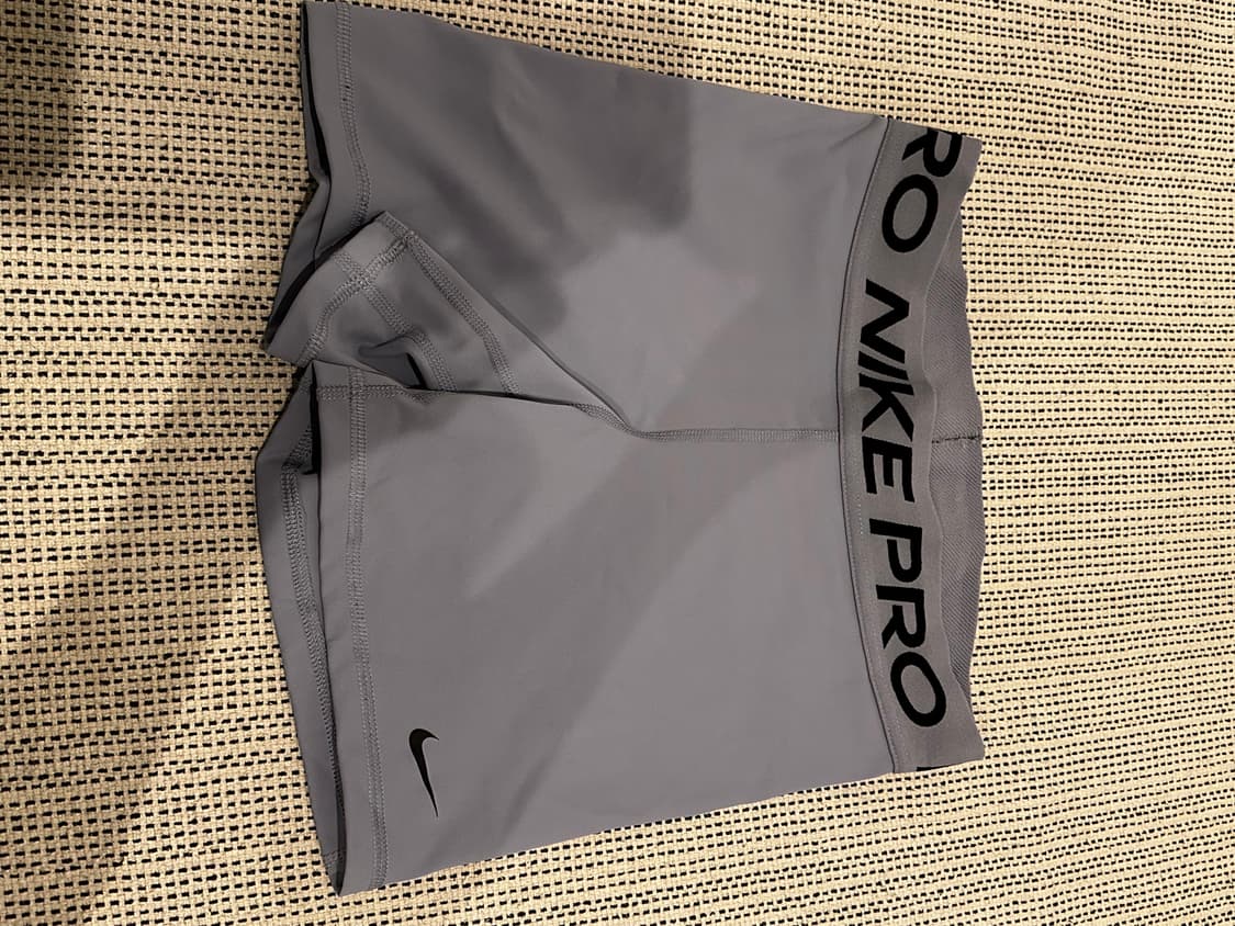 여성 나이키프로 365 5인치 쇼츠 M 상품이미지2